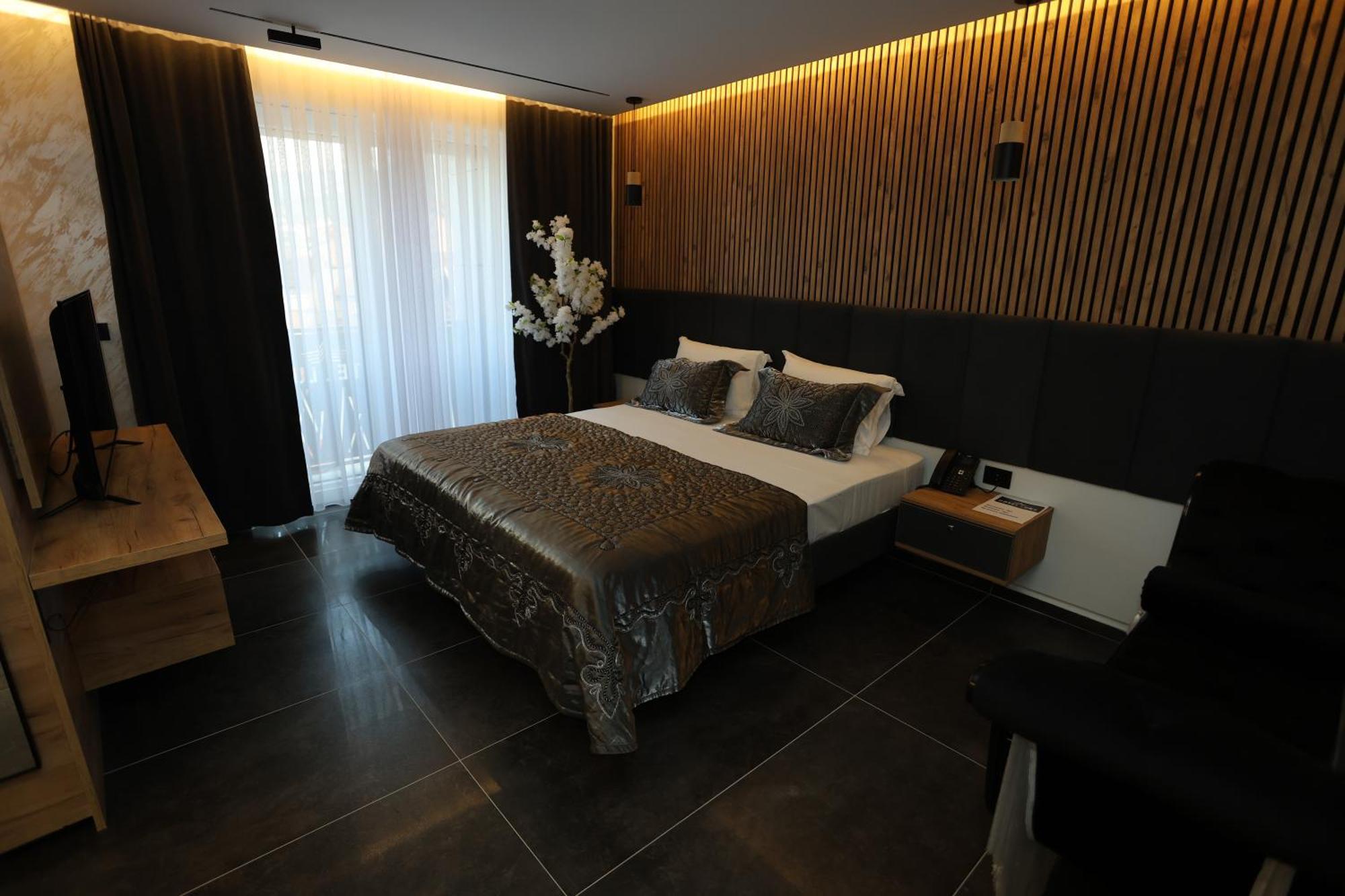 Hotel Luna Prizren Exterior foto